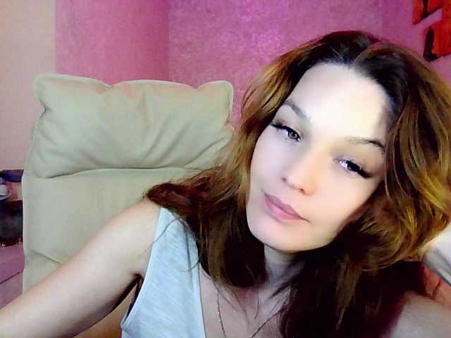 smilesss's BongaCams show and profile