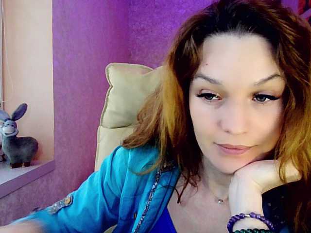 smilesss's BongaCams show and profile