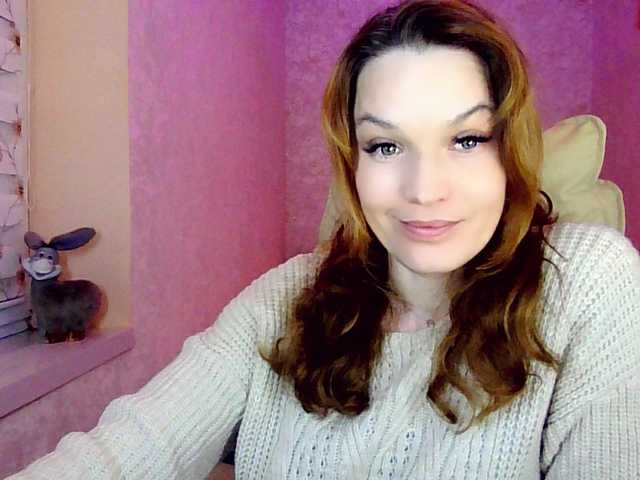 smilesss's BongaCams show and profile