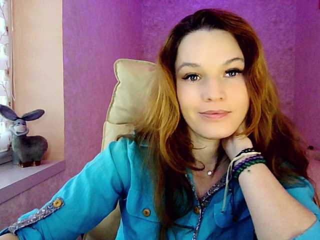 smilesss's BongaCams show and profile
