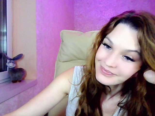 smilesss's BongaCams show and profile