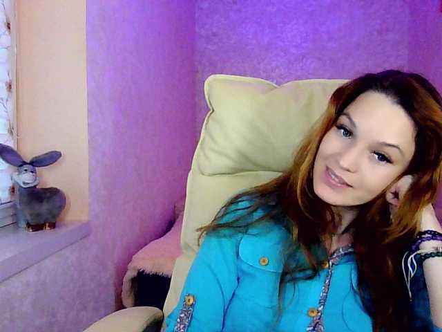 smilesss's BongaCams show and profile