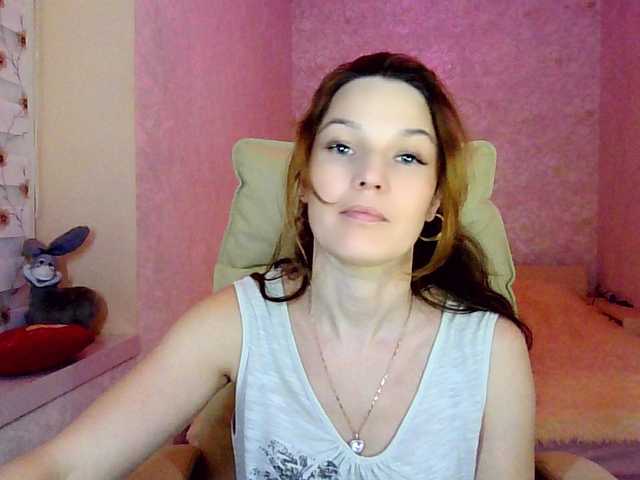 smilesss's BongaCams show and profile