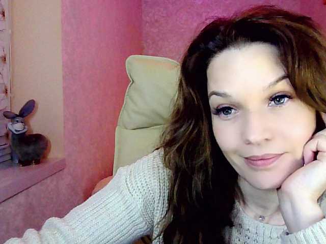smilesss's BongaCams show and profile