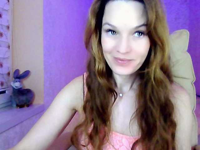 smilesss's BongaCams show and profile