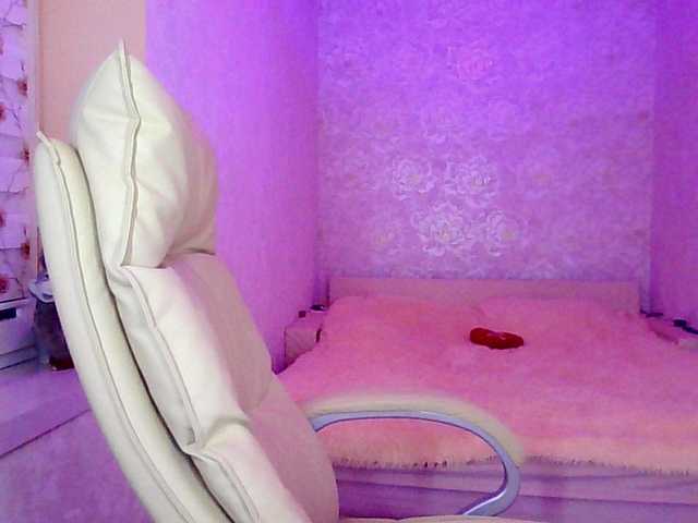 smilesss's BongaCams show and profile