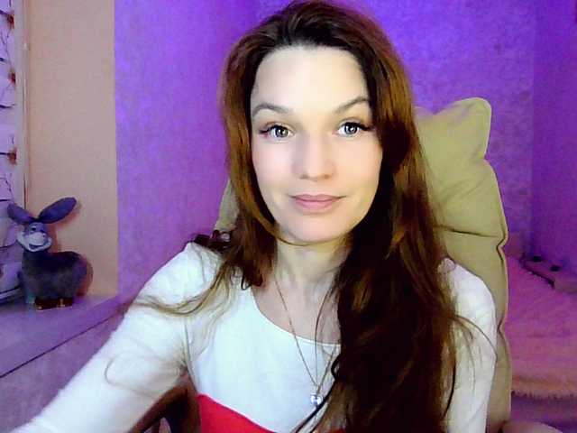 smilesss's BongaCams show and profile