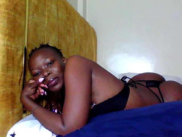 goddess-soriyah's BongaCams show and profile