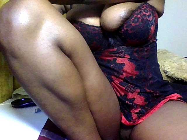 goddess-soriyah's BongaCams show and profile