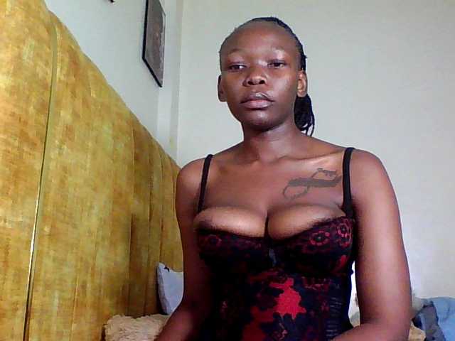 goddess-soriyah's BongaCams show and profile