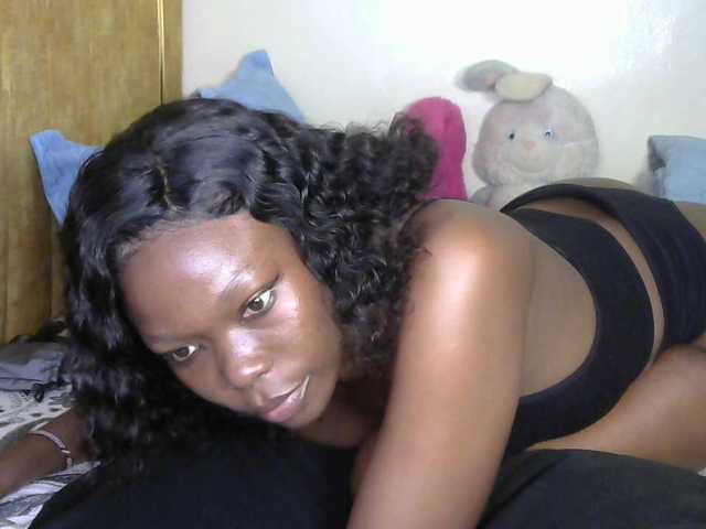 goddess-soriyah's BongaCams show and profile