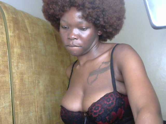 goddess-soriyah's BongaCams show and profile