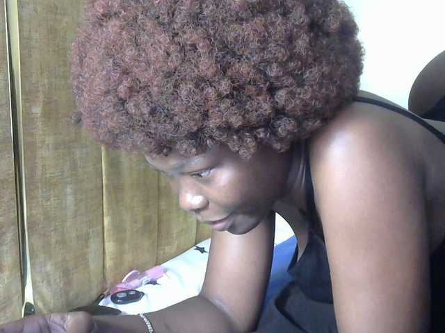 goddess-soriyah's BongaCams show and profile