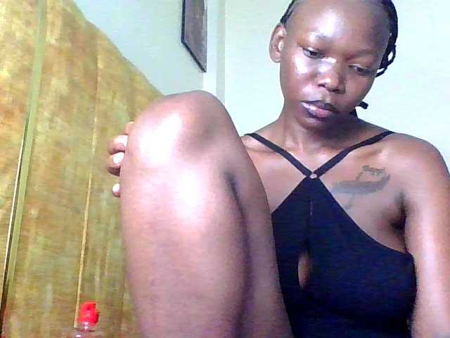 goddess-soriyah's BongaCams show and profile