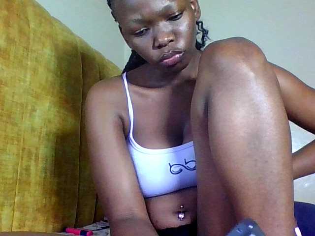 goddess-soriyah's BongaCams show and profile