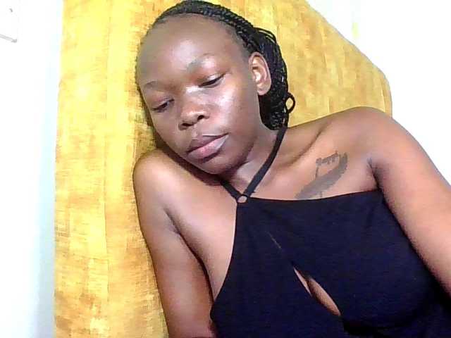 goddess-soriyah's BongaCams show and profile