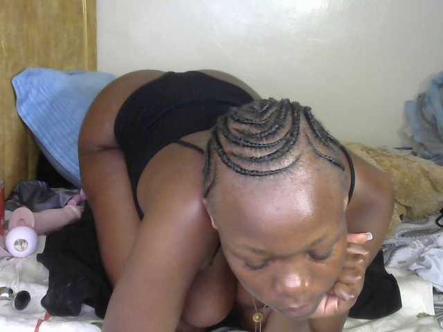 goddess-soriyah's BongaCams show and profile