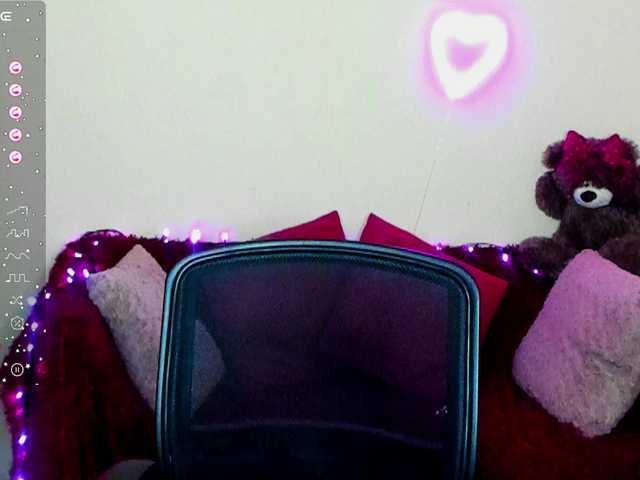 Musekittyjeni112 webcam