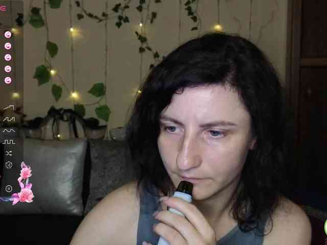 Musekittyjeni112 webcam