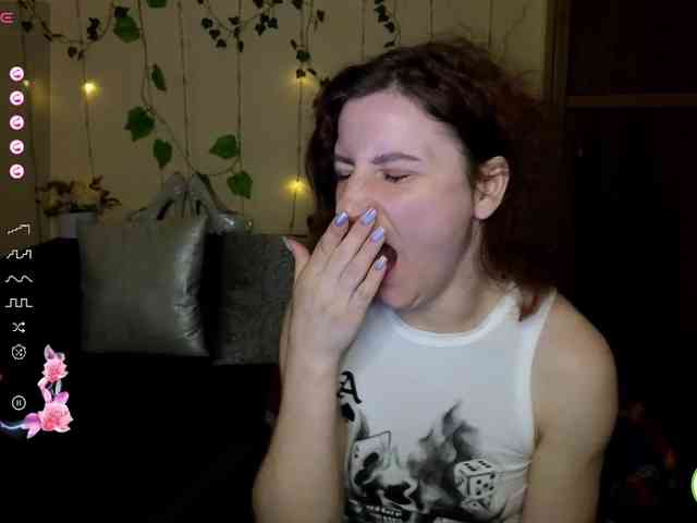 Musekittyjeni112 webcam