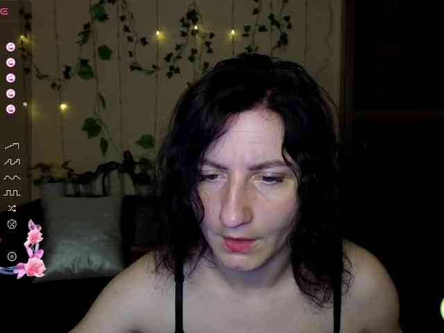 Musekittyjeni112 webcam