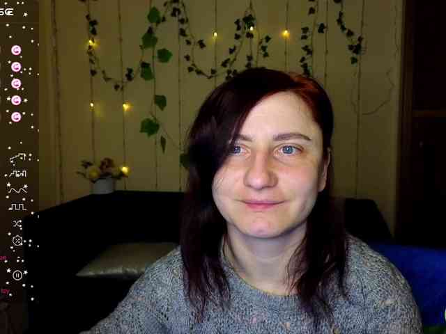 Musekittyjeni112 webcam