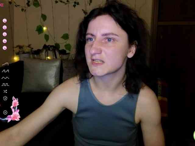 Musekittyjeni112 webcam