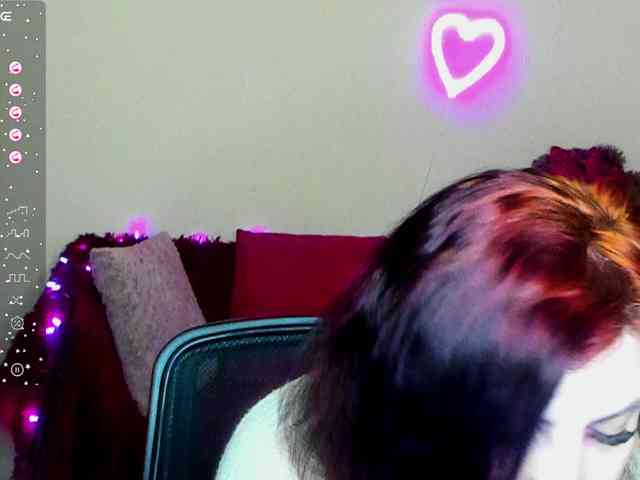 Musekittyjeni112 webcam