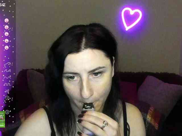 Musekittyjeni112 webcam