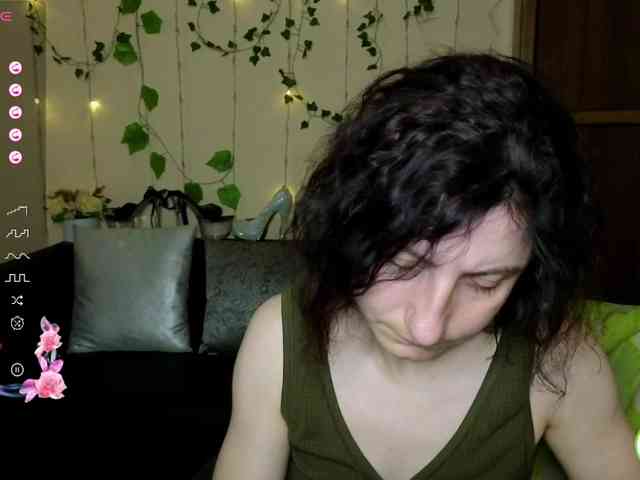 Musekittyjeni112 webcam