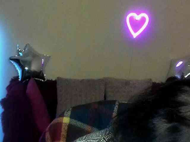 Musekittyjeni112 webcam