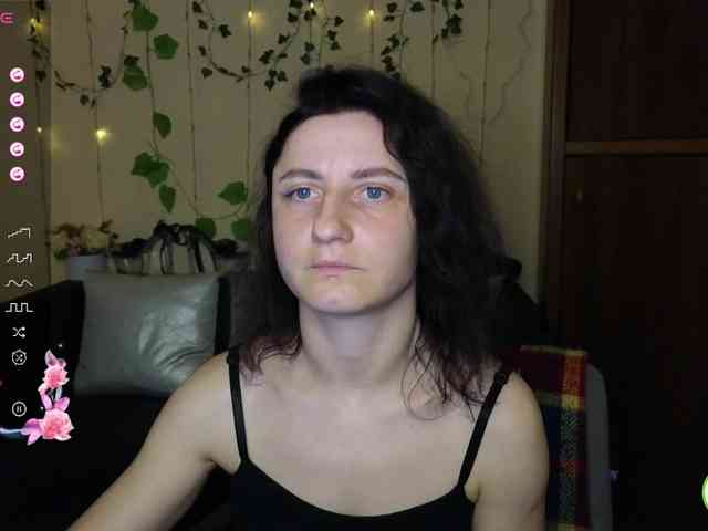Musekittyjeni112 webcam