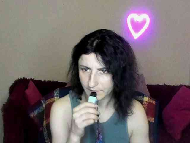 Musekittyjeni112 webcam
