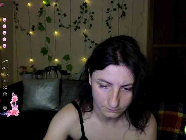 Musekittyjeni112 webcam