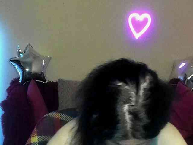 Musekittyjeni112 webcam