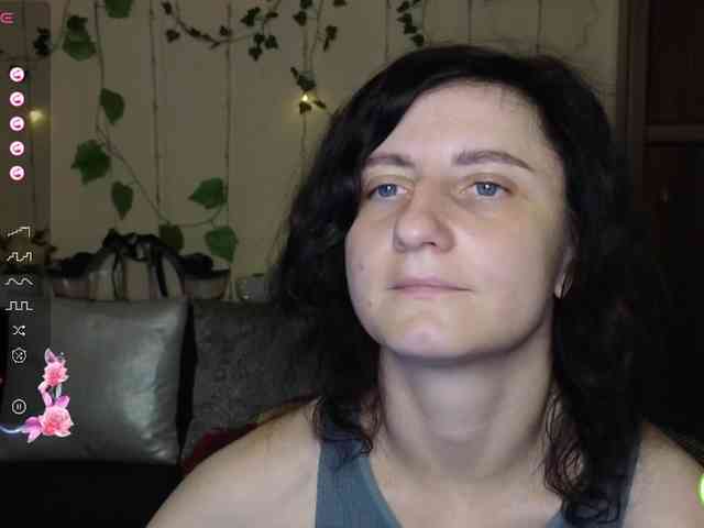 Musekittyjeni112 webcam