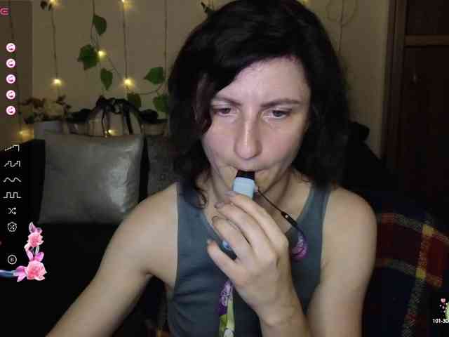 Musekittyjeni112 webcam