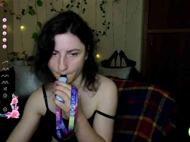 Musekittyjeni112 webcam