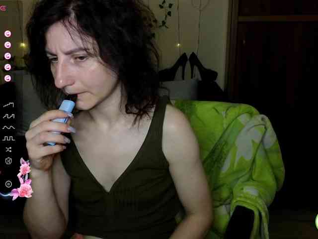 Musekittyjeni112 webcam