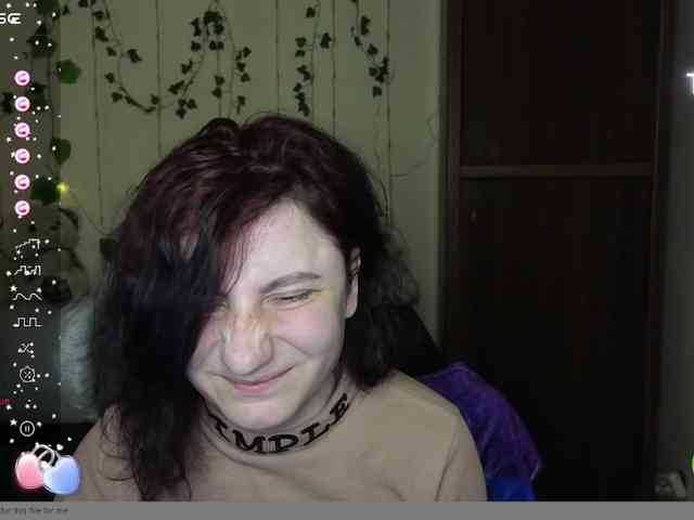 Musekittyjeni112 webcam