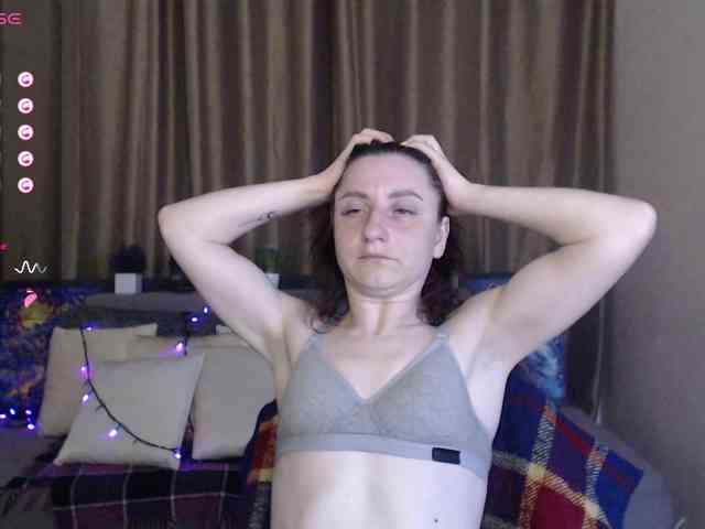 Musekittyjeni112 webcam