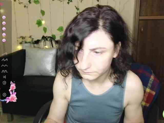 Musekittyjeni112 webcam