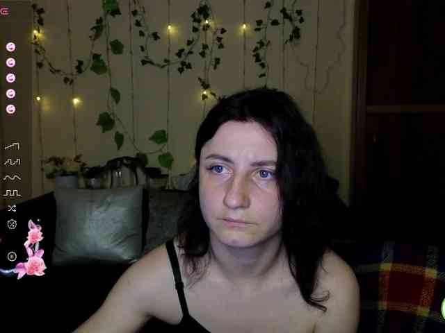 Musekittyjeni112 webcam