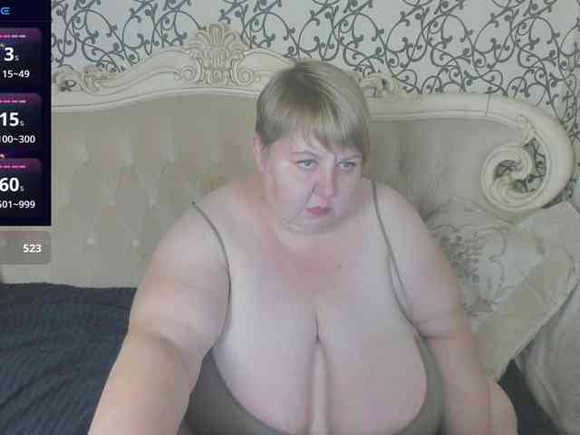Shaved white, Shaved mature, Group chat for 20 39 tokens, Full privates for..., 4