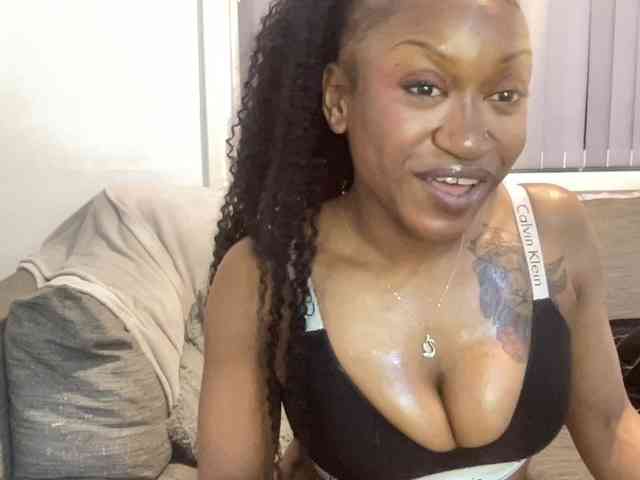 CocoTooFine24 Live Webcam on BongaCams