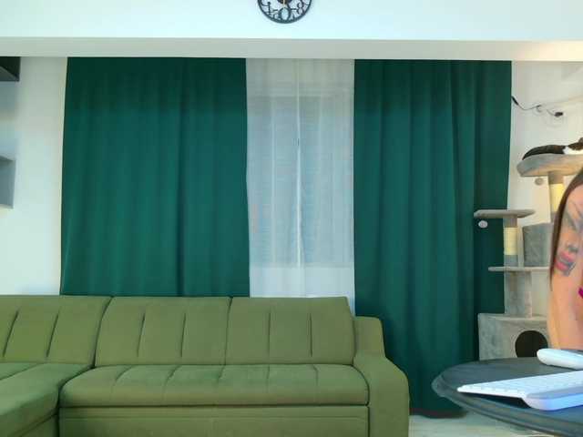 AddictiveT live cam profile