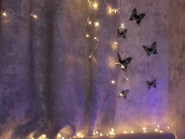 lenaaddiction's BongaCams show and profile