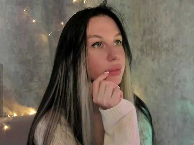 lenaaddiction's BongaCams show and profile