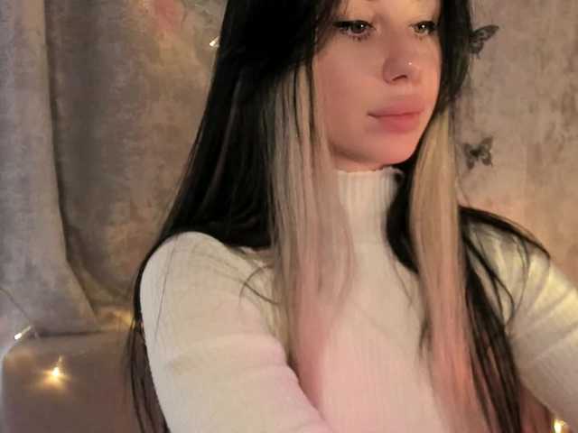 lenaaddiction's BongaCams show and profile