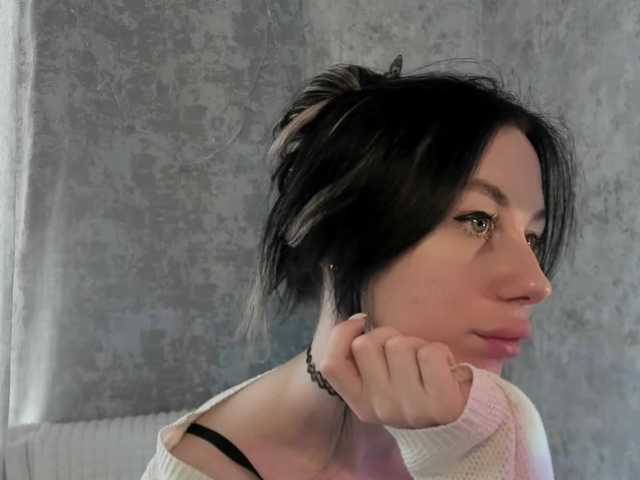 lenaaddiction's BongaCams show and profile